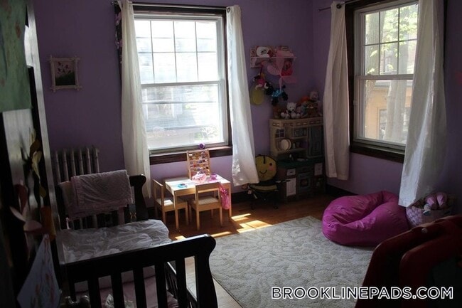 Photo - 20 Winchester St Unit 4