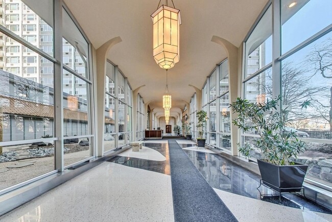 Photo - 4250 N Marine Dr Unit 1222