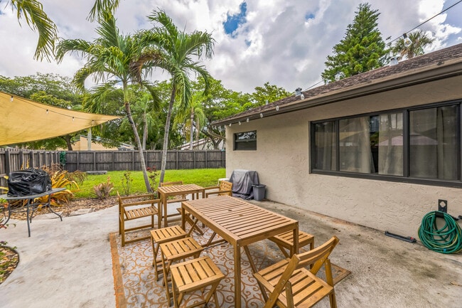 Photo - 2924 NW 69th Ct