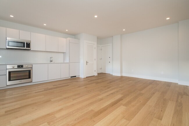 Photo - 123 Highland Ave Unit 25