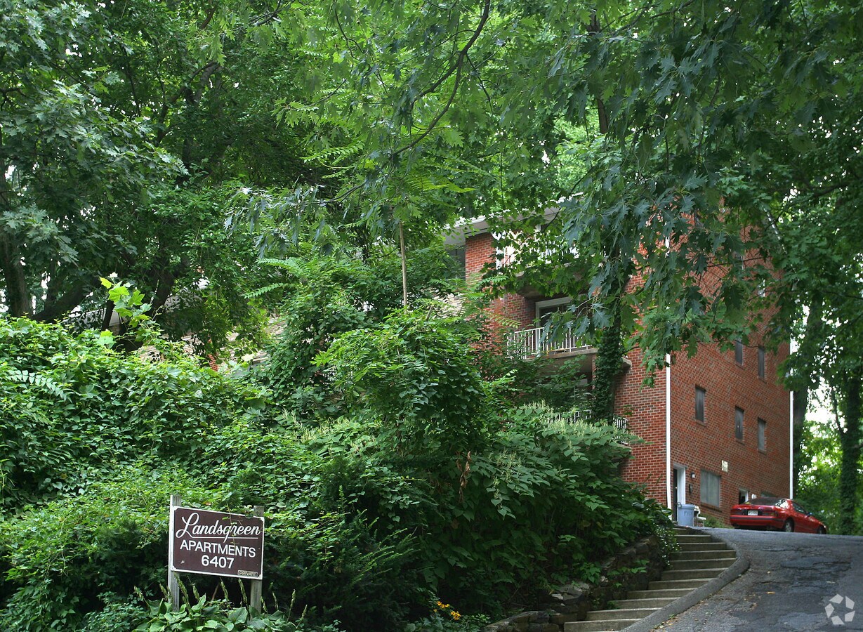 Photo - Shatz Apartments