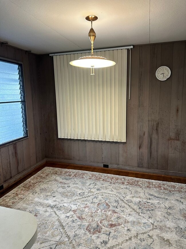 Photo - 3 bedroom, 1.5 bath, 1 parking, Liliha