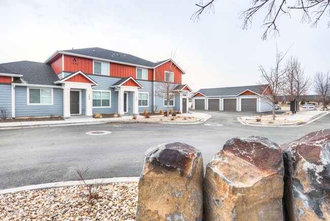 Photo - Westborough Apartments Unidad E-102