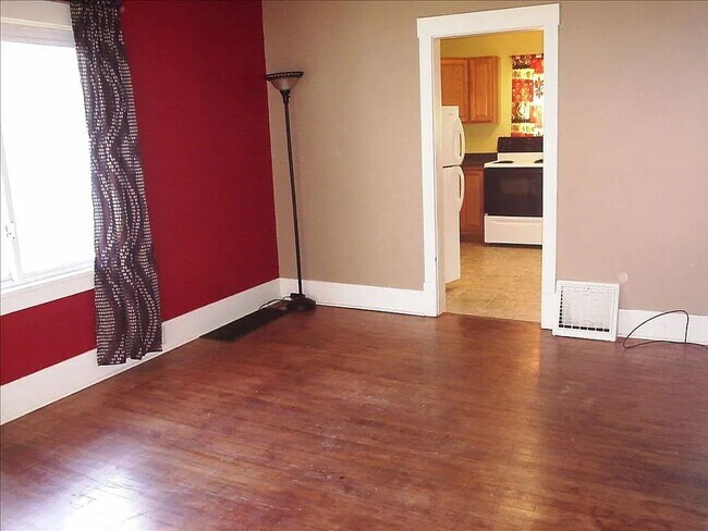 Photo - Charming 2-Bedroom Home with Detached Garage!