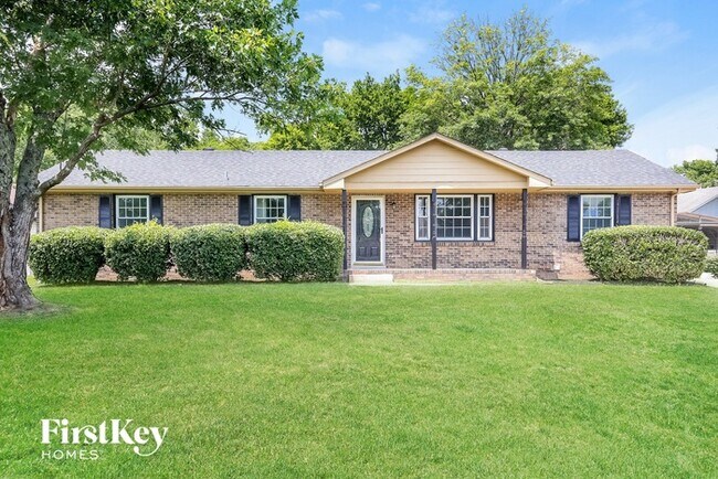 Photo - 209 Davis Park Dr House