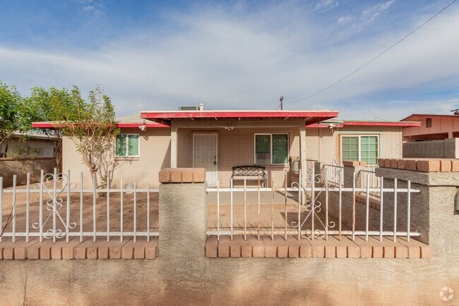 Building Photo - 3622 W Sunland Ave Rental