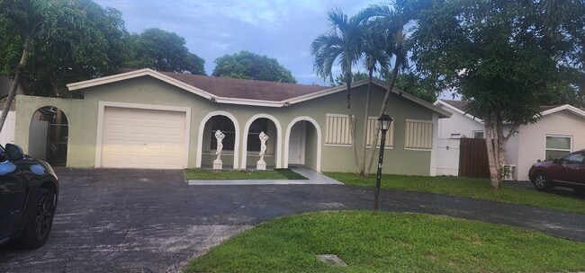 Building Photo - 22674 Family Cir Rental