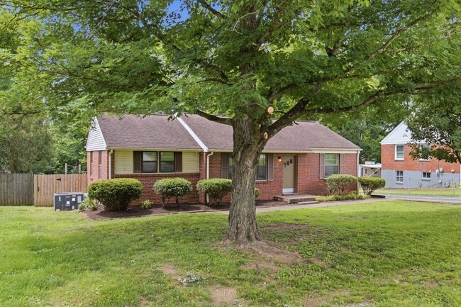 Photo - Donelson mid-mod ranch with full unfinished basement workshop, large yard, 3 BR 1 Bath, 20 minute...