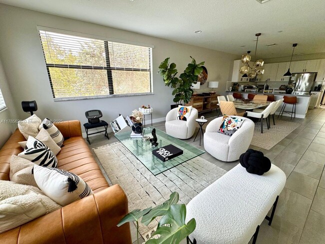 Photo - 1405 N Dixie Hwy Townhome