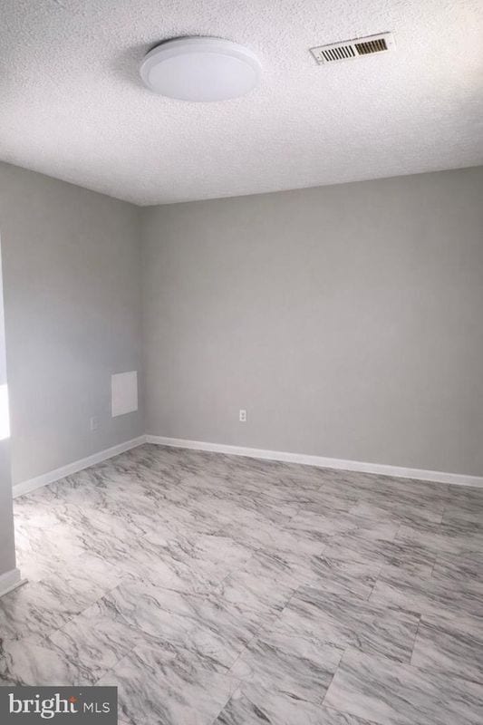 Photo - 5501 Woodlawn Manor Ct