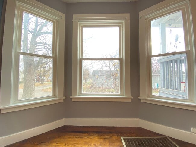 Photo - 401 Center St Unit 401 Center