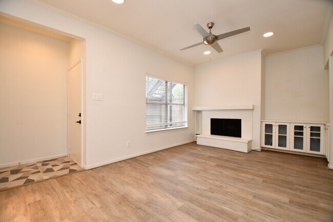 Photo - 720 Bering Dr Unit 169