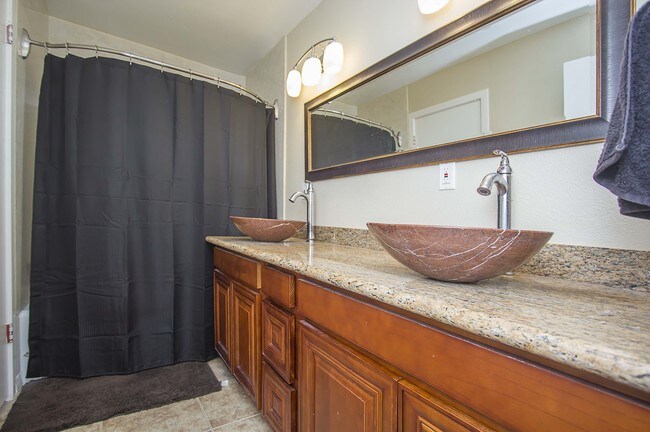 Photo - 1 San Antonio