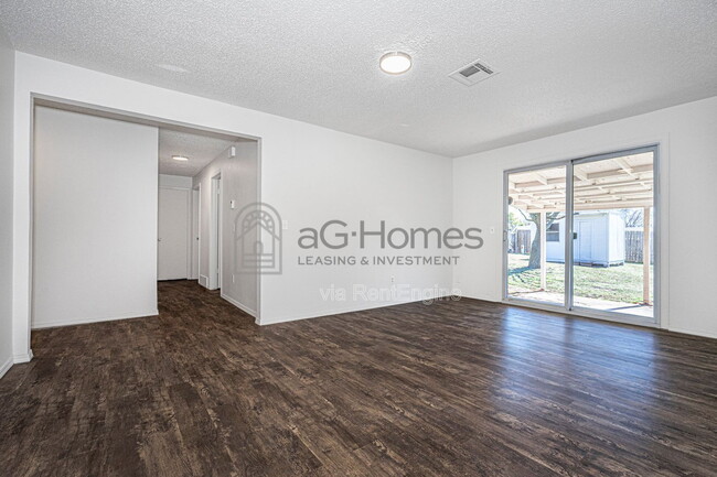 Photo - 3920 Dentwood Terrace