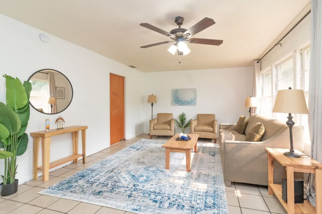 Building Photo - 2118 Skylake Dr Rental