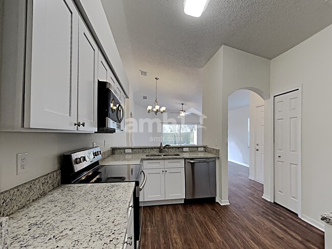 Photo - 4417 Country Hills Blvd