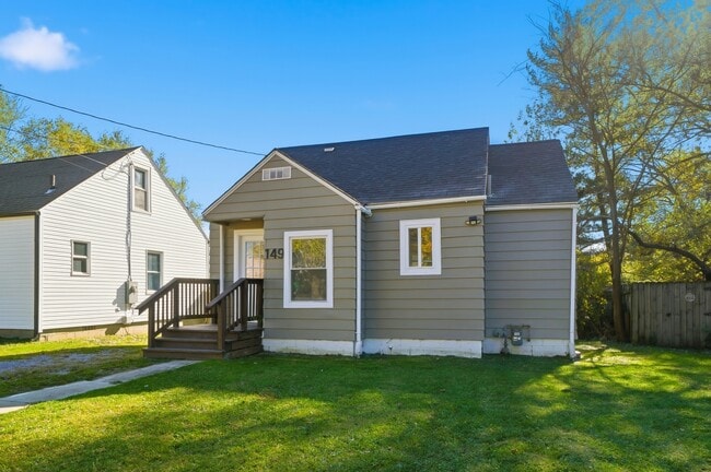 149 W Lane Ave