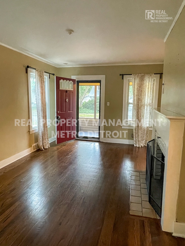 Photo - CHARMING ROYAL OAK BUNGALOW