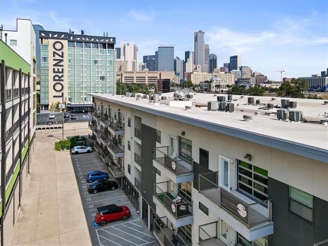 Building Photo - 1111 S Akard St Unit 415