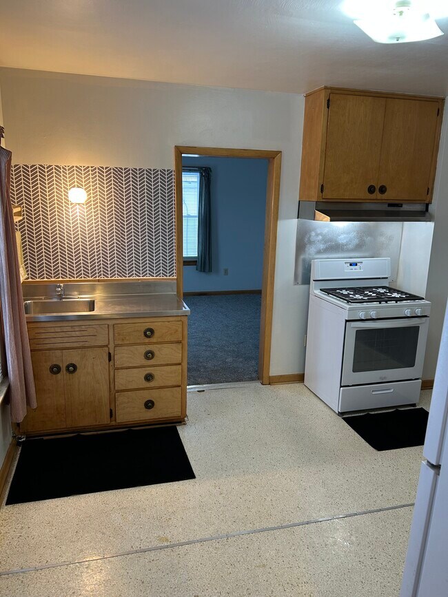 Photo - 826 Hess Ave Unidad 4