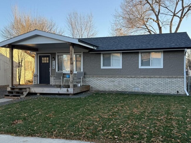 Photo - 1154 E 5th St