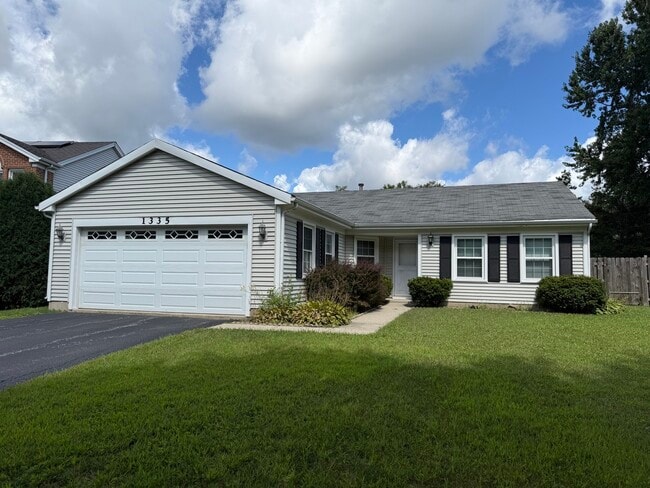 Building Photo - 1335 Fountain Green Dr Rental