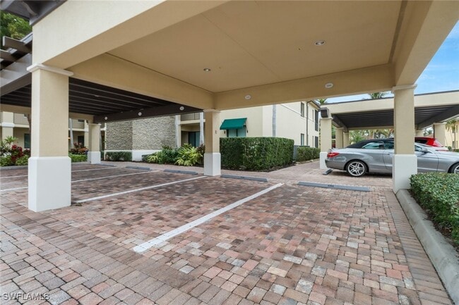 Building Photo - 985 Sandpiper St Unit I204