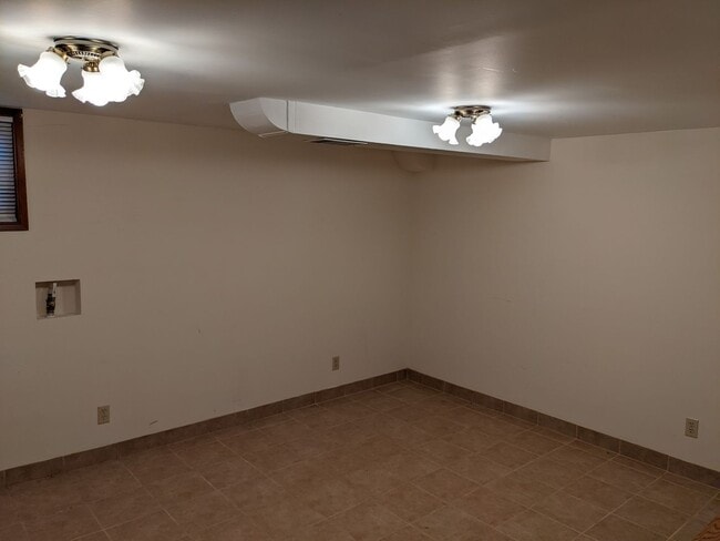 Photo - Large 3+ bedroom