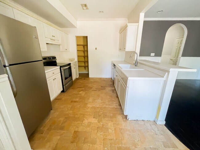 Photo - 4 Bedroom 2 Bath Townhouse in Pelham