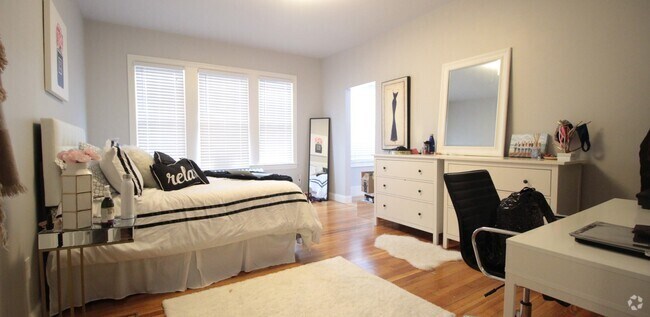 Building Photo - 91 Verndale St Unit 2 Rental