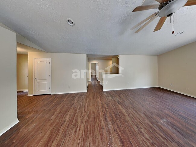 Photo - 8262 S 6290 W