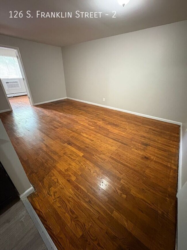 Photo - 126 S Franklin St Unit 2