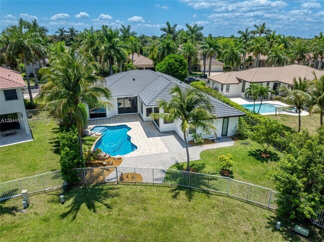 Photo - 812 Regal Cove Rd