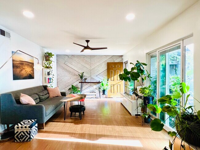 Photo - 7801 Shoal Creek Blvd Unit 148