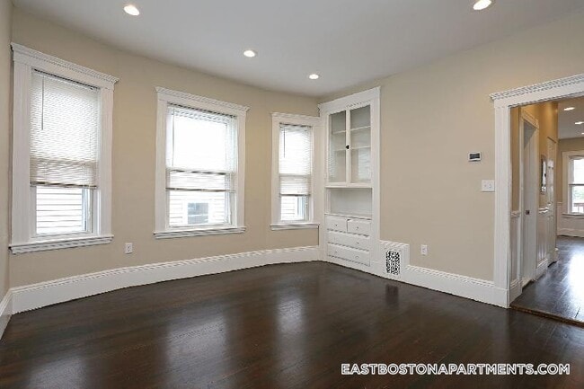 Photo - 41 St Edward Rd Unit 3