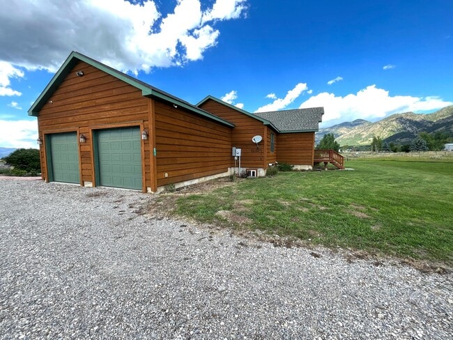 Photo - 211 Hoback Dr