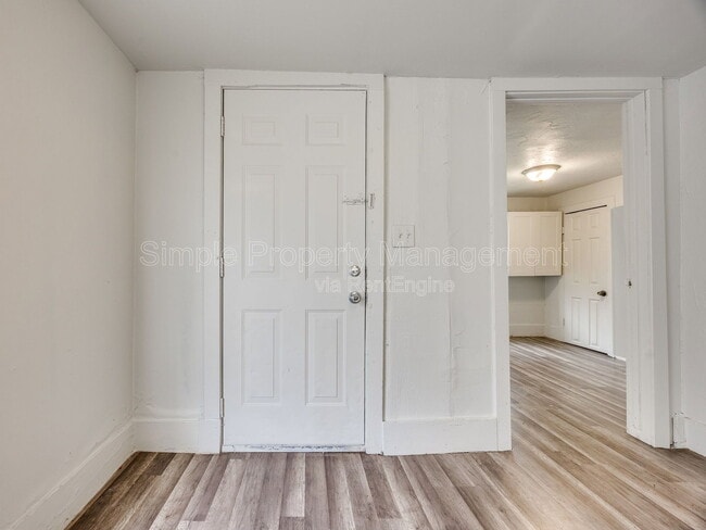 Photo - 2413 S Youngs Blvd
