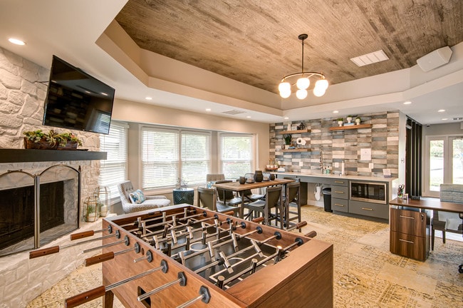 Saddle Ridge Apartments