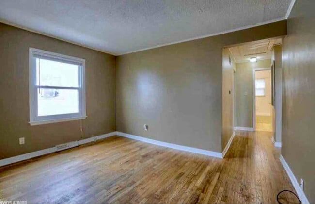 Photo - 11260 Sherman Ave