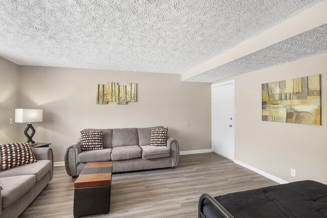 Photo - Greenway Apartments