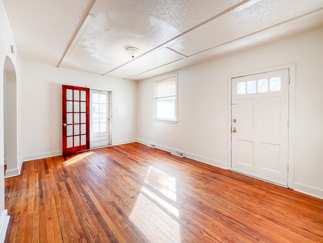 Photo - 1113 Evergreen Ave