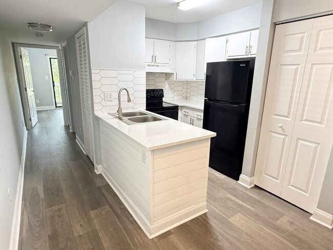 Photo - 10174 Beach Dr SW