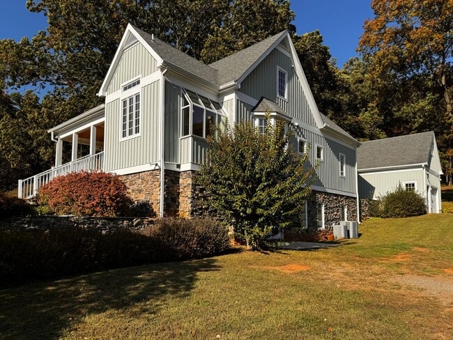 Building Photo - Private Farm Home in North Garden - Enjoy ...