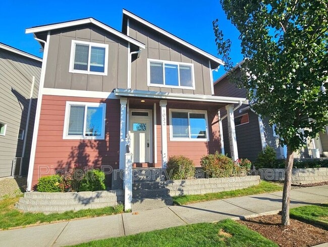 Photo - 1032 Magnuson Way