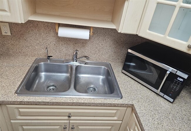 Photo - 1555 W 44th Pl Unit 221B