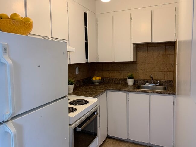 Photo - 1300 Boul De La Cote-Vertu