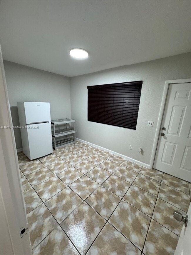 Photo - 17325 Homestead Ave Unit 4