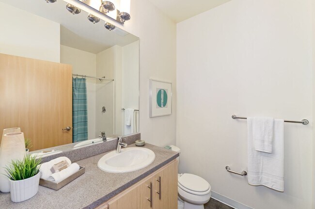 Photo - 500 Belmont Ave E Unidad 107