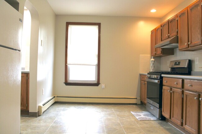 Photo - 17 Sewall St Unit 2
