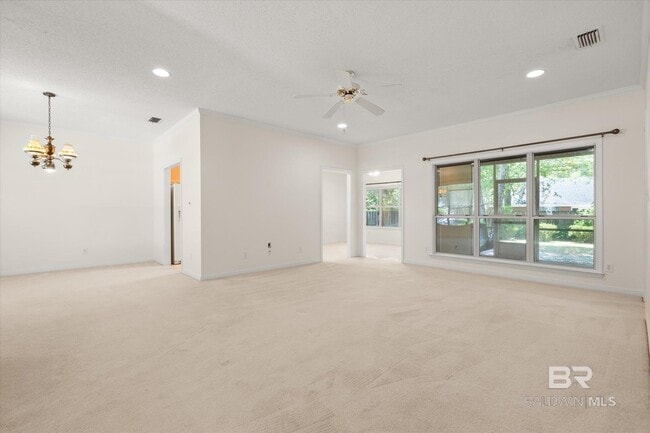 Photo - 7 Troyer Ct